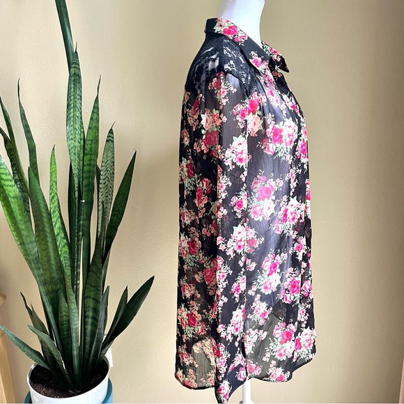 No Boundaries Black Floral Sheer Button Up Collared Blouse Shirt XL - Picture 3 of 8